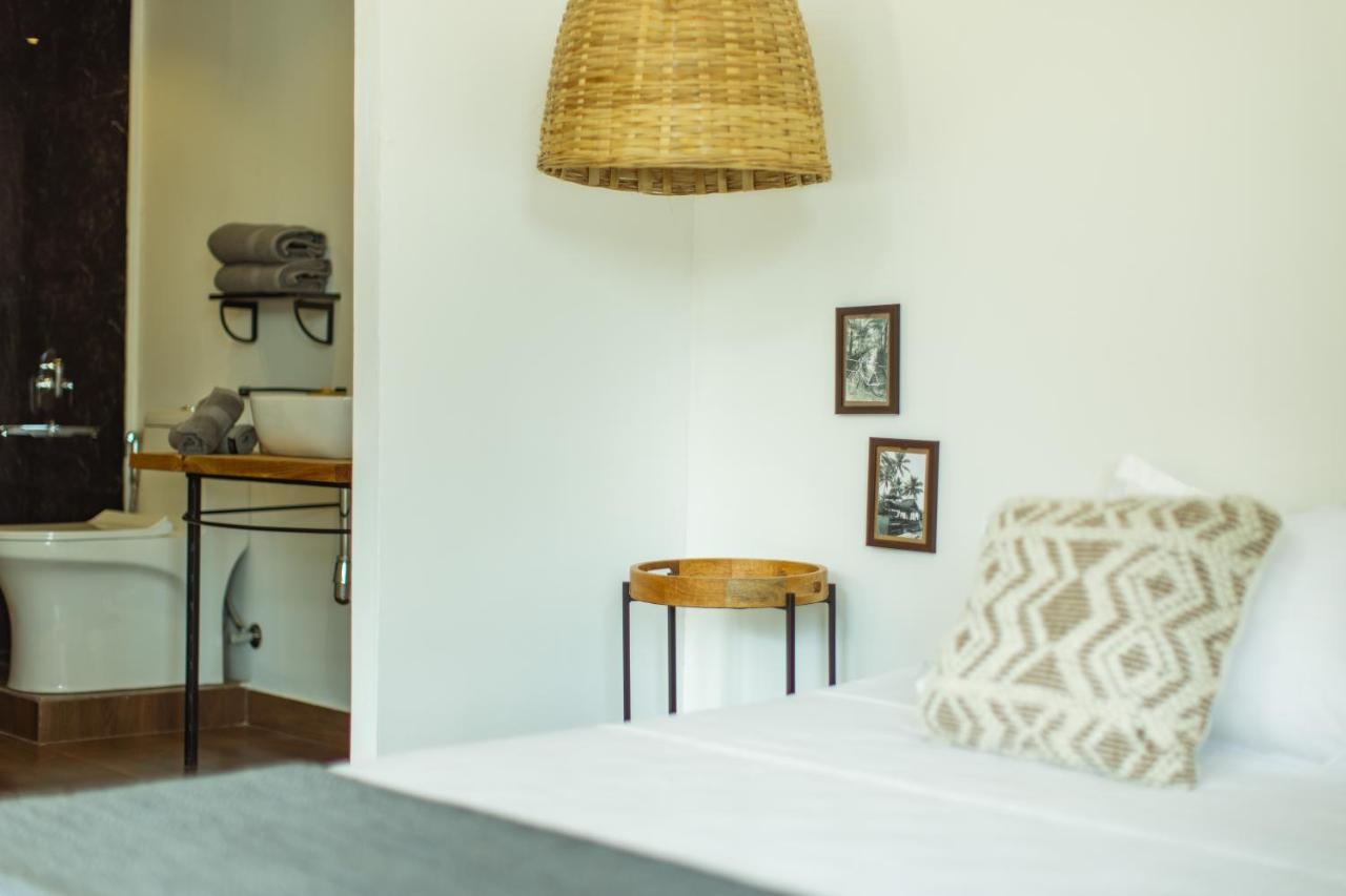 Pont Bleu Suites Riverside & Pool Canacona Eksteriør bilde