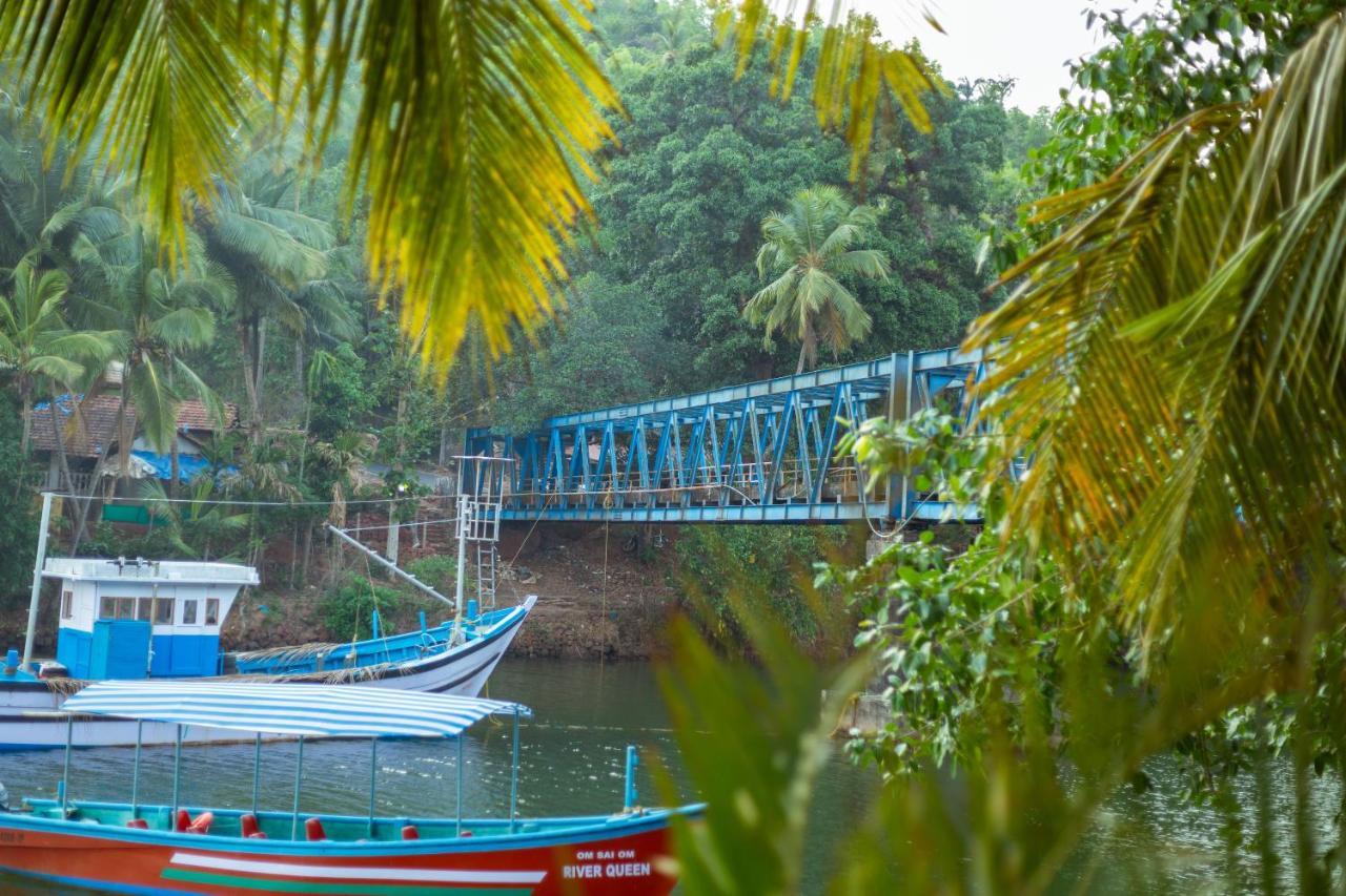 Pont Bleu Suites Riverside & Pool Canacona Eksteriør bilde